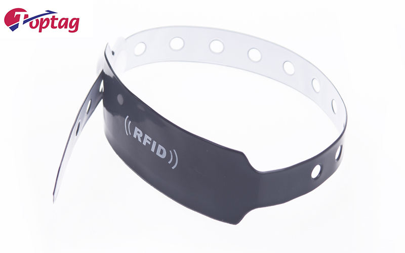 Custom Logo Waterproof 13.56MHz PVC Bracelet RFID NFC Disposable Wristband for Hotel Management